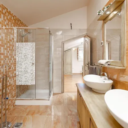 Casa Clara Mit Jacuzzi Und Panoramameerblick Kaštelir