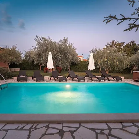 Casa Clara Mit Jacuzzi Und Panoramameerblick Kaštelir