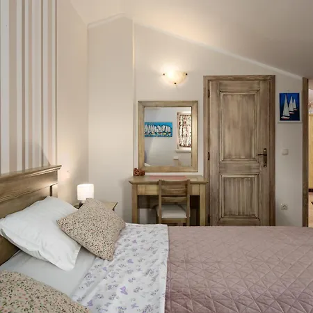 度假居 Casa Clara Mit Jacuzzi Und Panoramameerblick Kaštelir